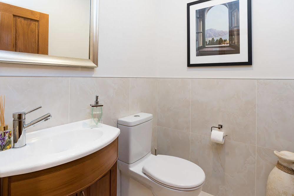 Aldaha Luxury Accommodation Blenheim Exterior foto